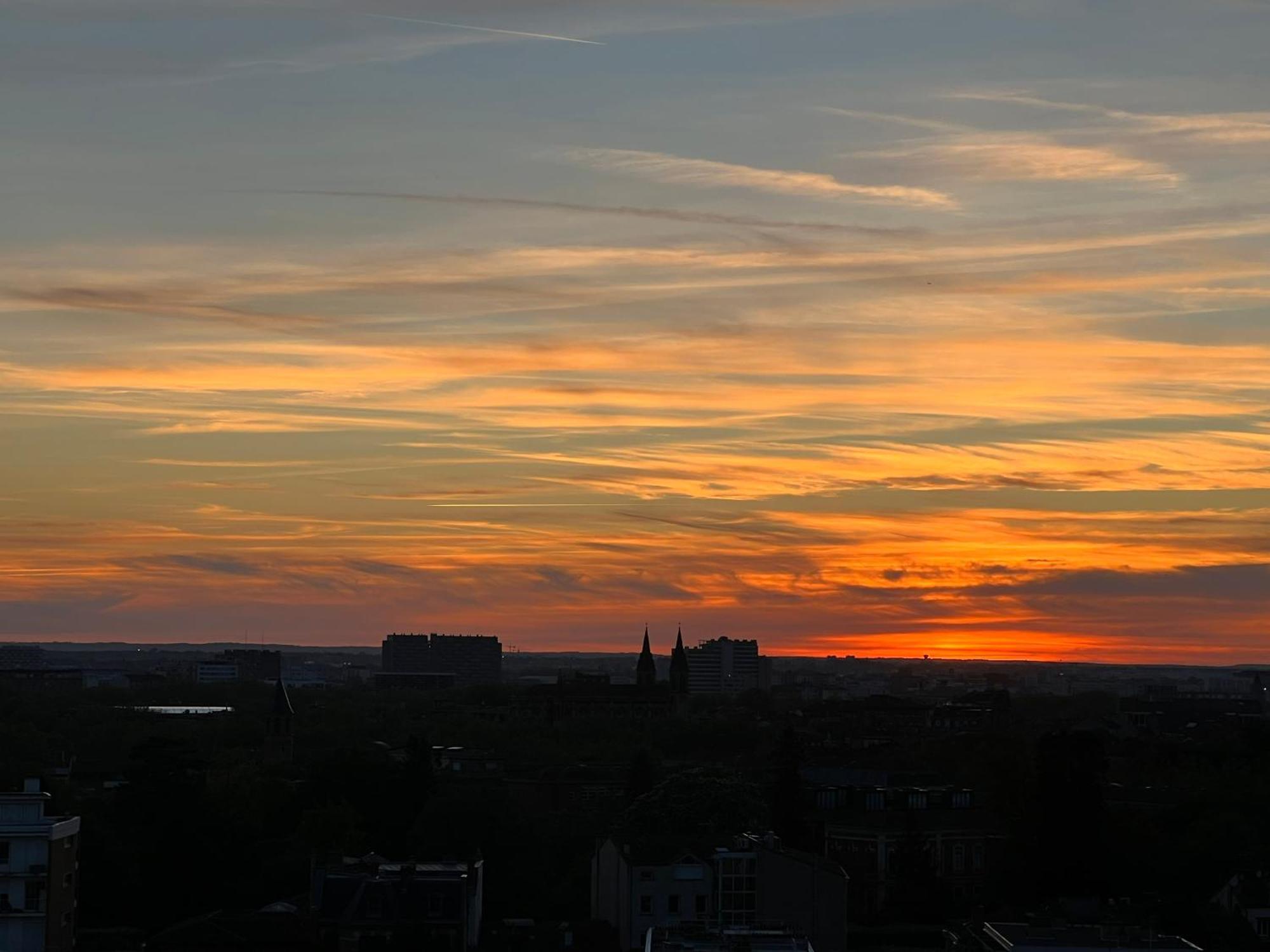 Sunset Duplex - Grand-Rond, Jardin Des Plantes, Centre-Ville, 2 Bdrs 60M2, Ac, Free Public Car Park 200M Away, Netflix - T3 60M2 Avec Clim, Parking Public Gratuit A 200M トゥールーズ エクステリア 写真
