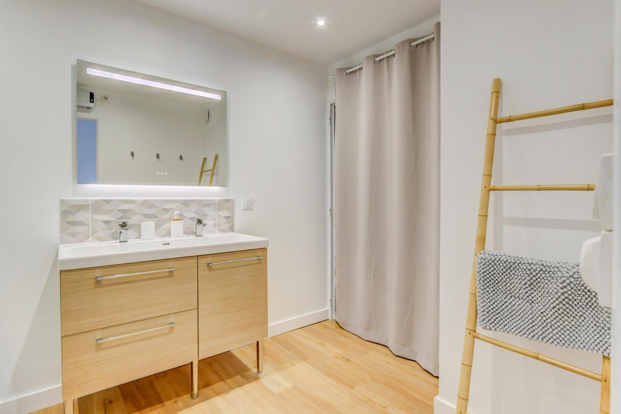Sunset Duplex - Grand-Rond, Jardin Des Plantes, Centre-Ville, 2 Bdrs 60M2, Ac, Free Public Car Park 200M Away, Netflix - T3 60M2 Avec Clim, Parking Public Gratuit A 200M トゥールーズ エクステリア 写真